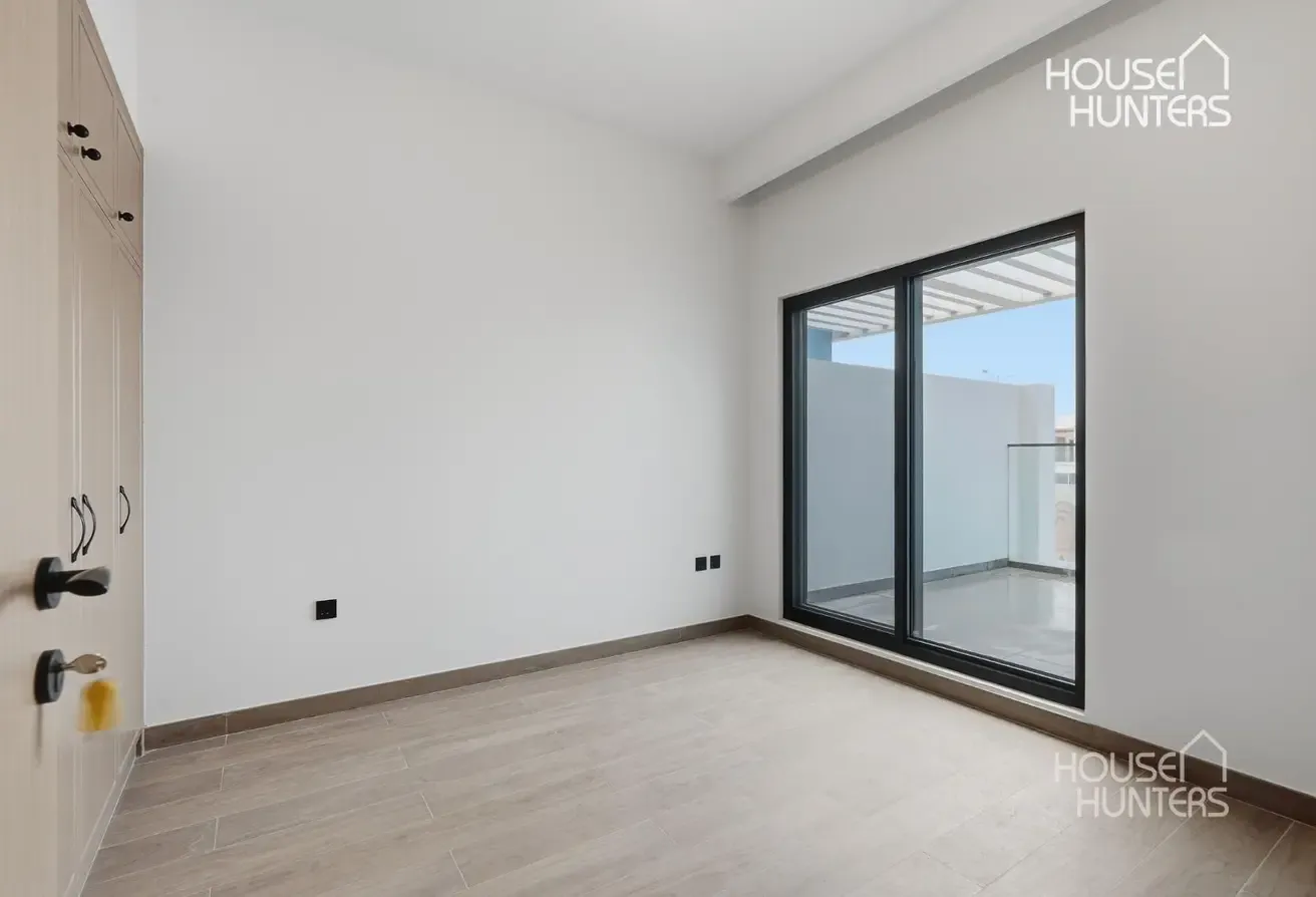 Landscaped | Near Park | Community Expert