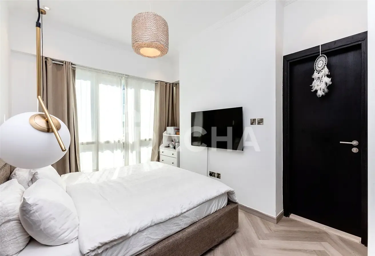 Fully Upgraded | EMAAR | Study Room