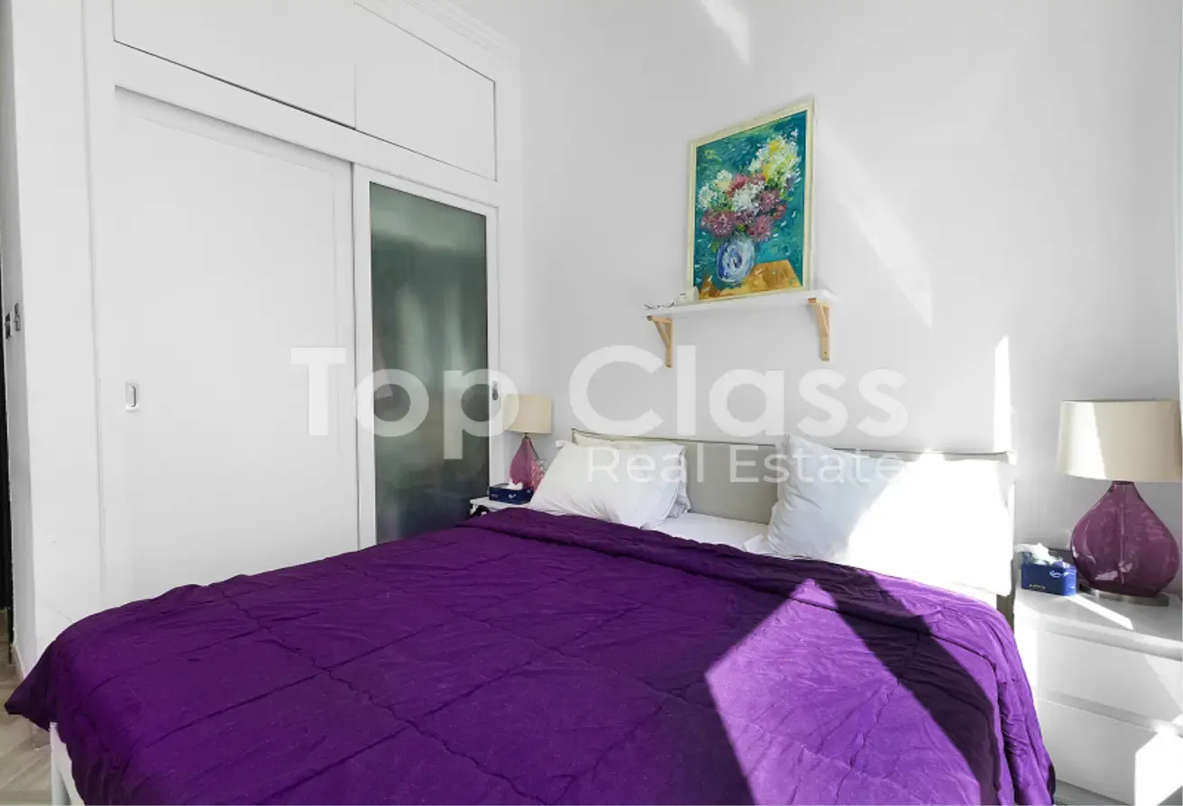 Spacious | 2 bed + study | Upgraded