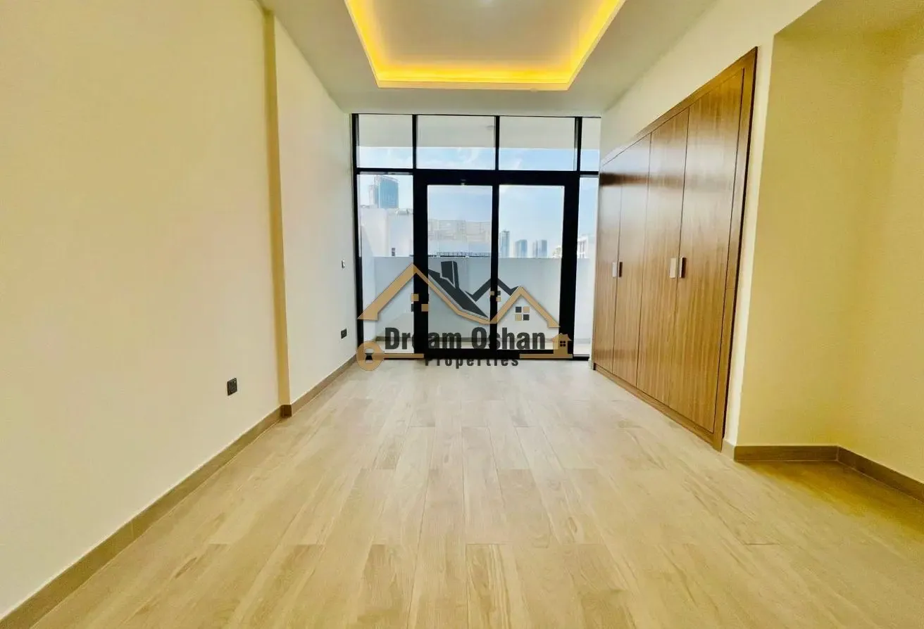 Higher Floor - Huge Size | All Amenities