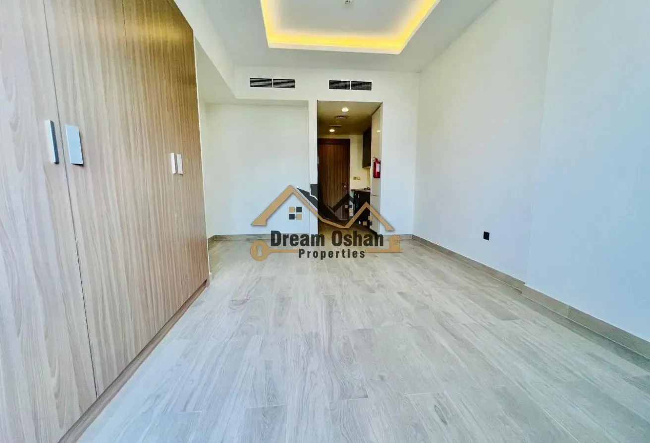 Higher Floor - Huge Size | All Amenities