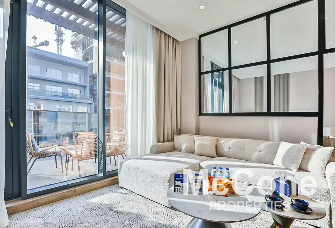 Big Layout | Upgraded | Fully Furnished