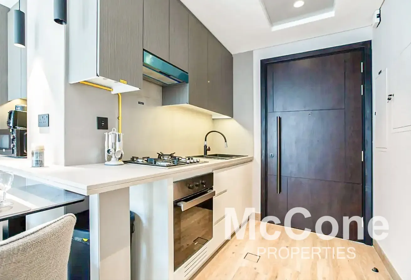 Big Layout | Upgraded | Fully Furnished