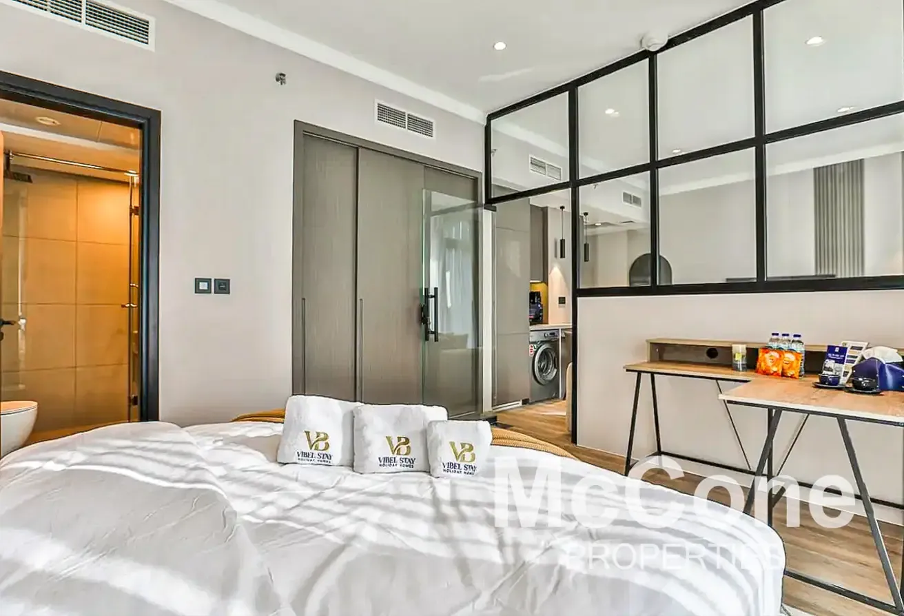 Big Layout | Upgraded | Fully Furnished