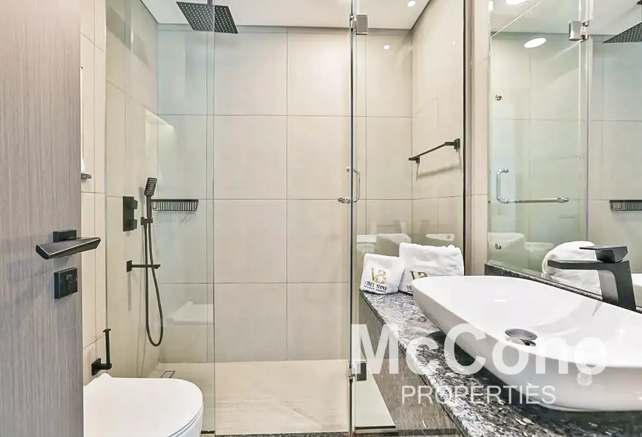 Big Layout | Upgraded | Fully Furnished