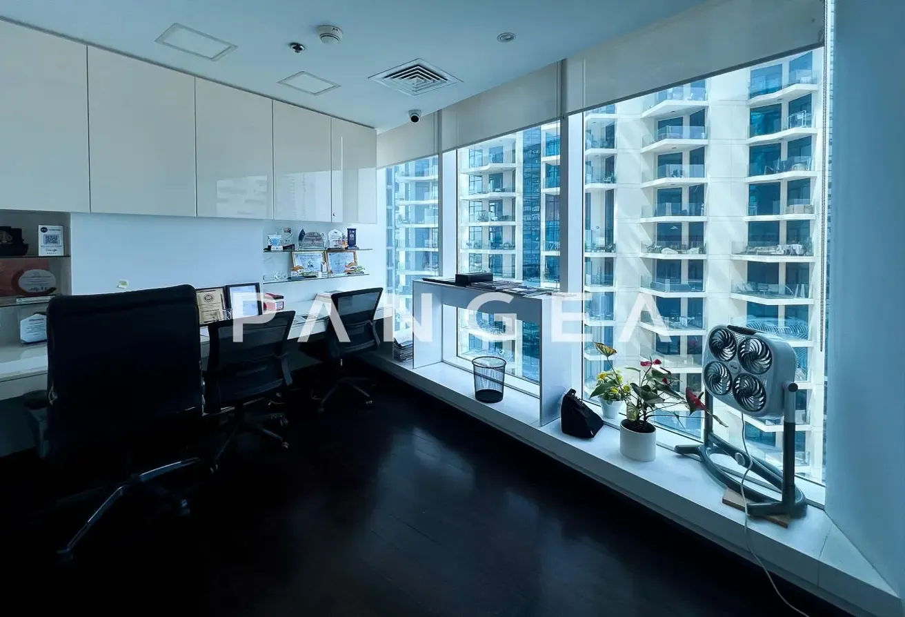 Fully Fitted | Partitioned Office | Middle Floor
