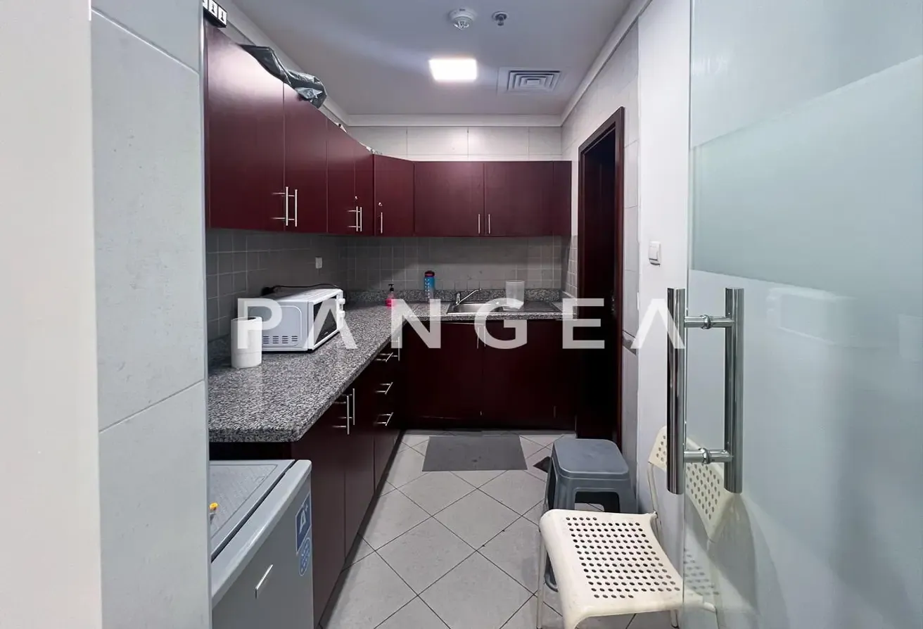Fully Fitted | Partitioned Office | Middle Floor