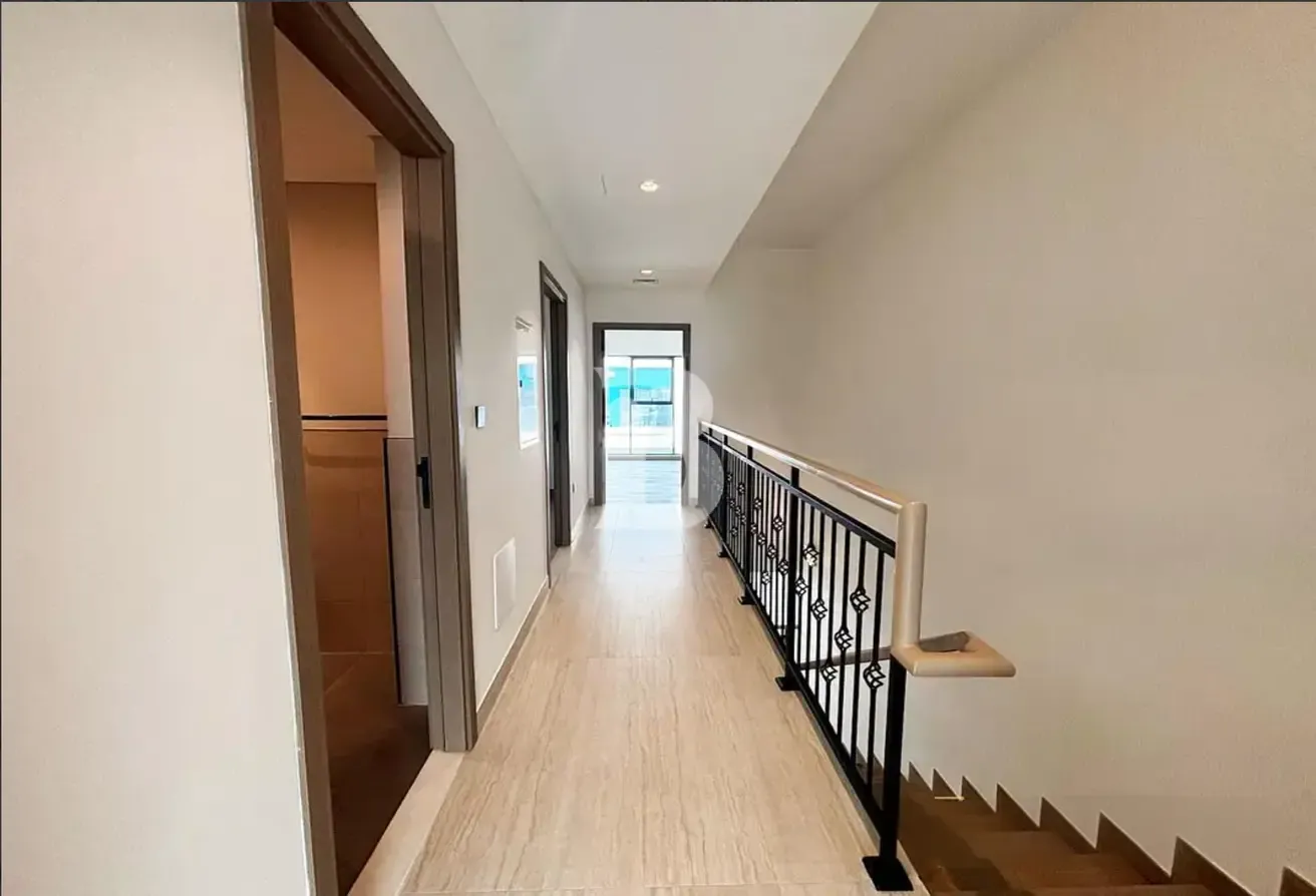 RENTED | BRAND NEW | MIDDLE UNIT | MOTIVATED SALE