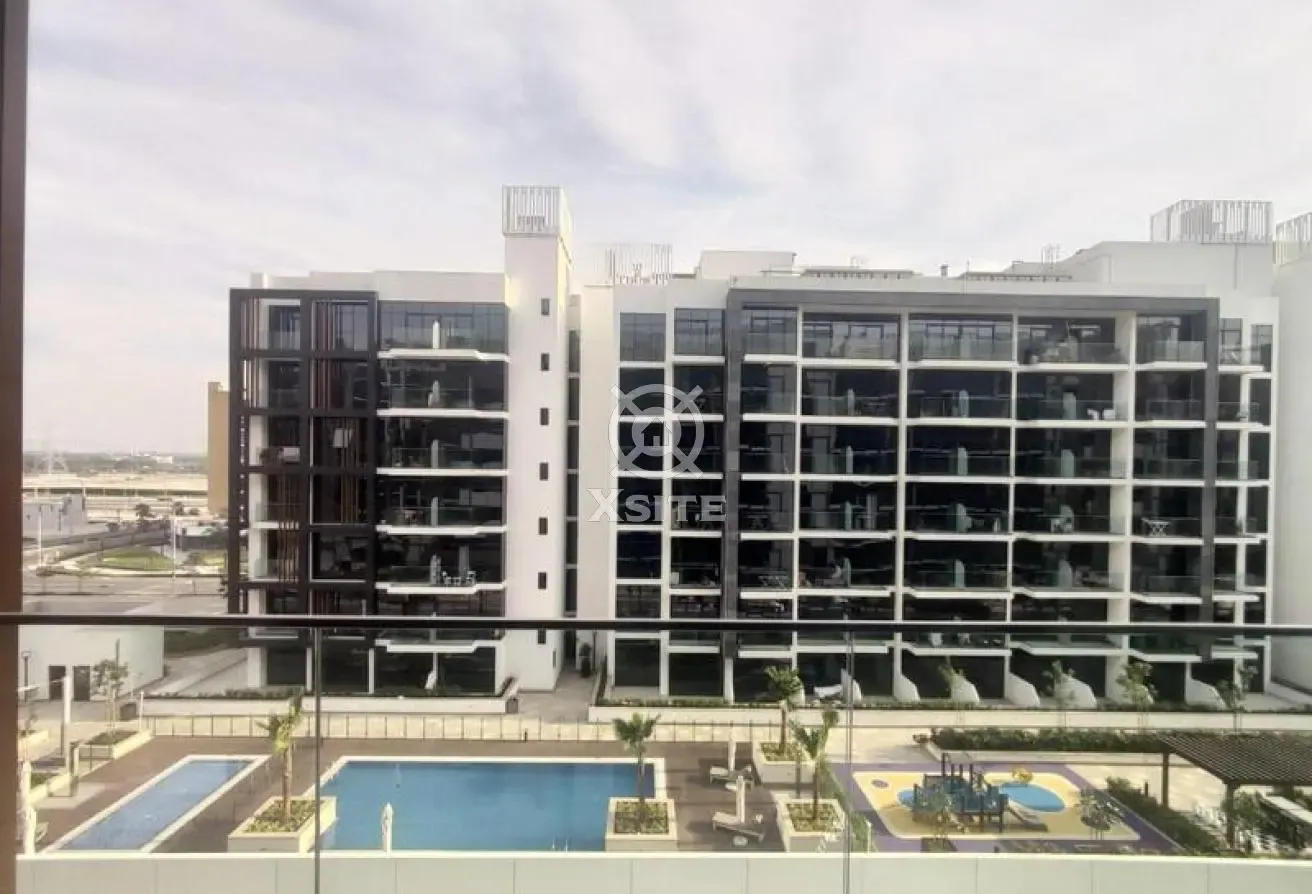Homely 1 BR | On High Floor | Unfurnished
