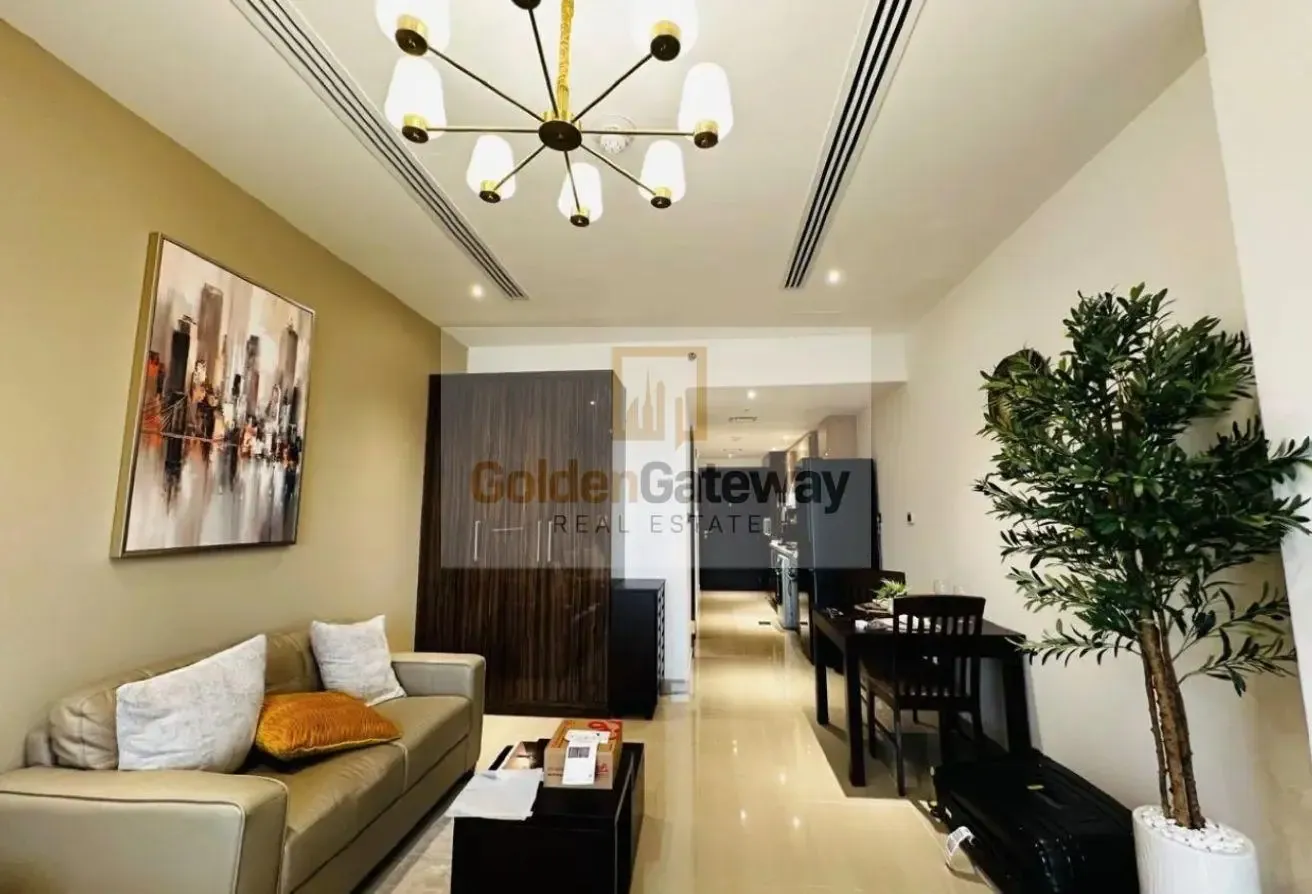 Vacant | Furnished | Balcony | Large Studio |