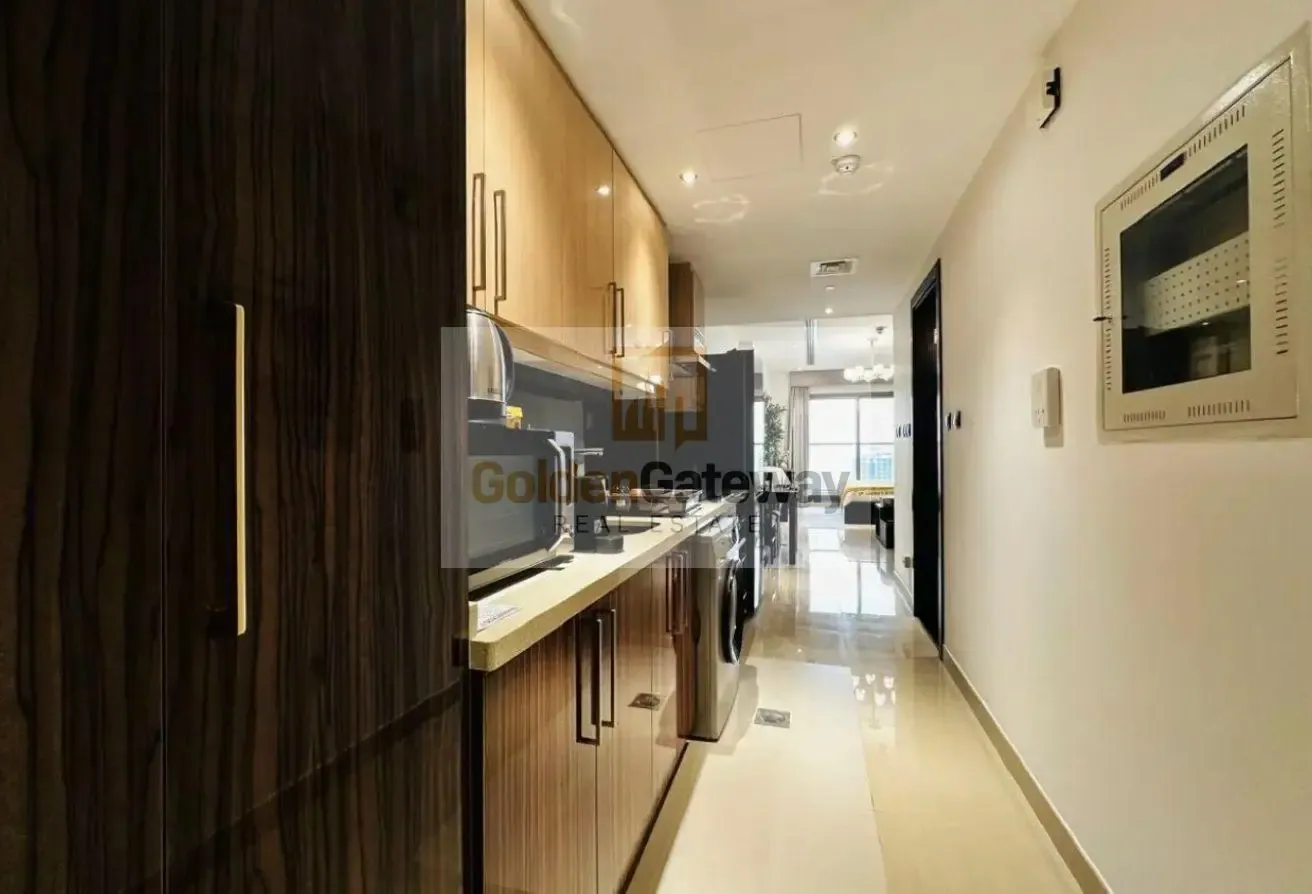 Vacant | Furnished | Balcony | Large Studio |