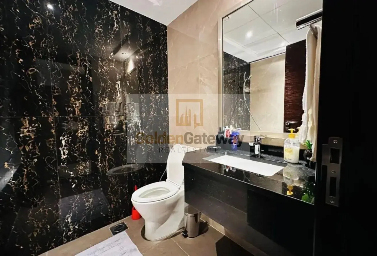 Vacant | Furnished | Balcony | Large Studio |