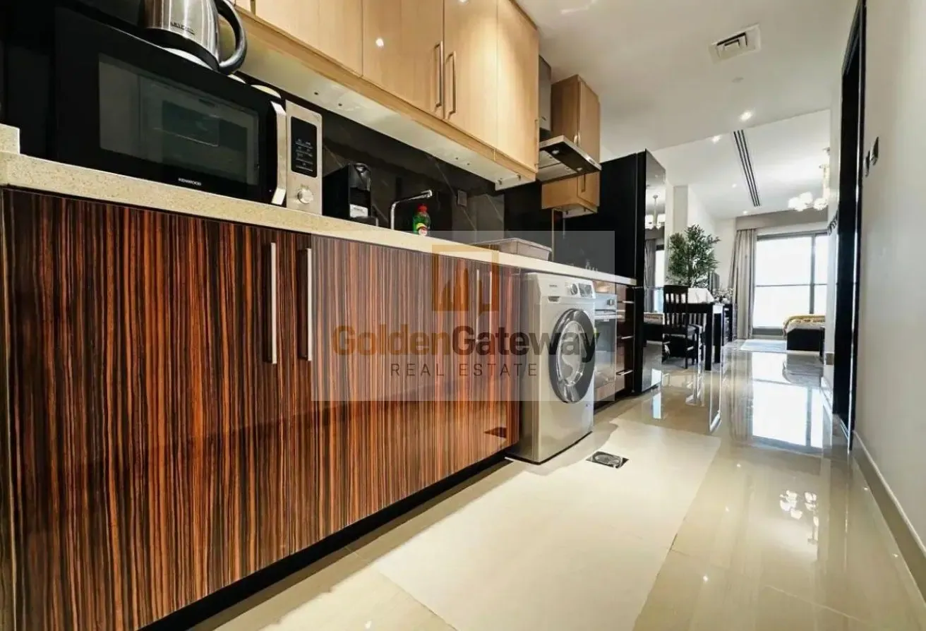 Vacant | Furnished | Balcony | Large Studio |
