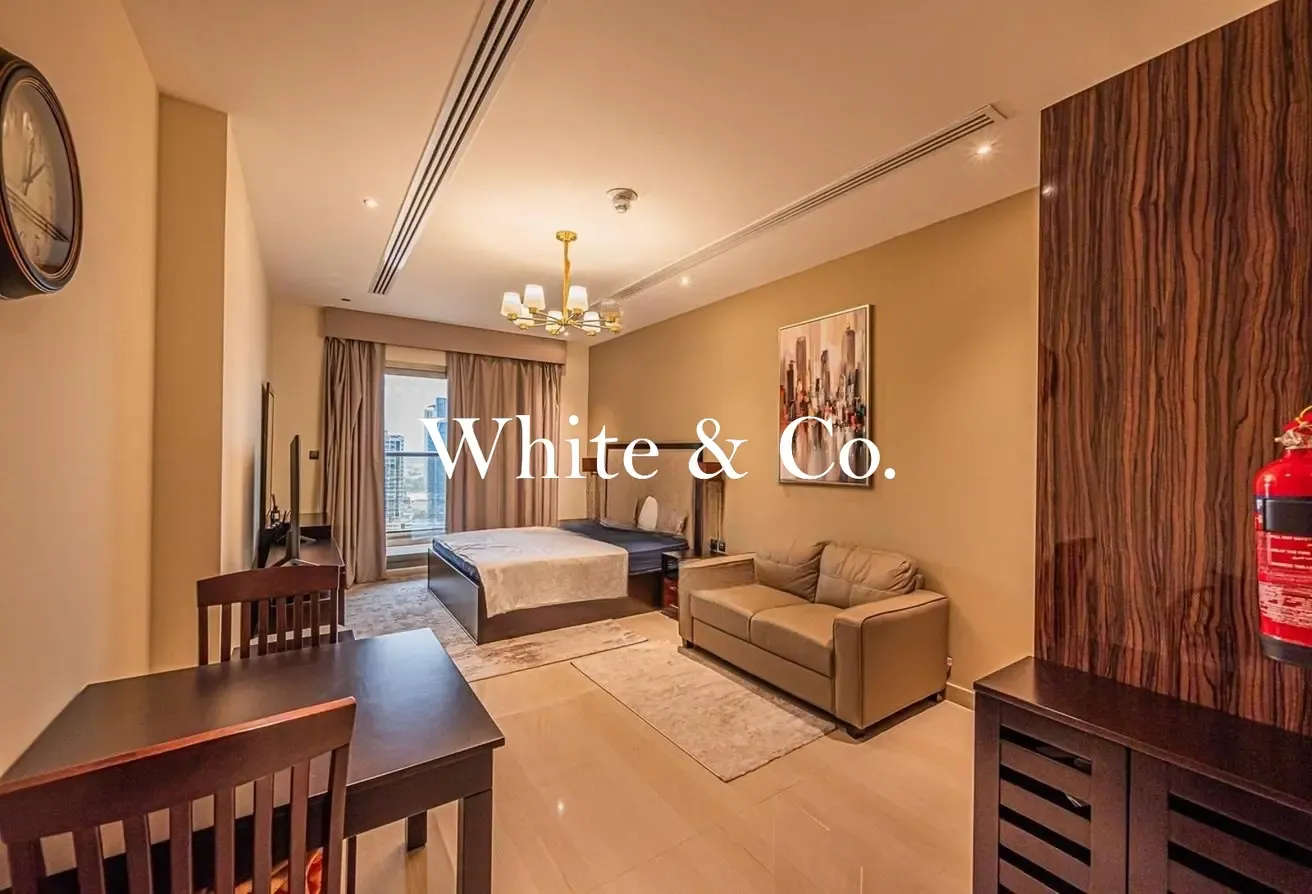 FULLY FURNISHED | CANAL VIEW | VACANT SOON