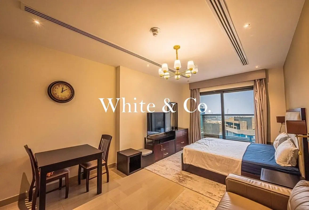 FULLY FURNISHED | CANAL VIEW | VACANT SOON
