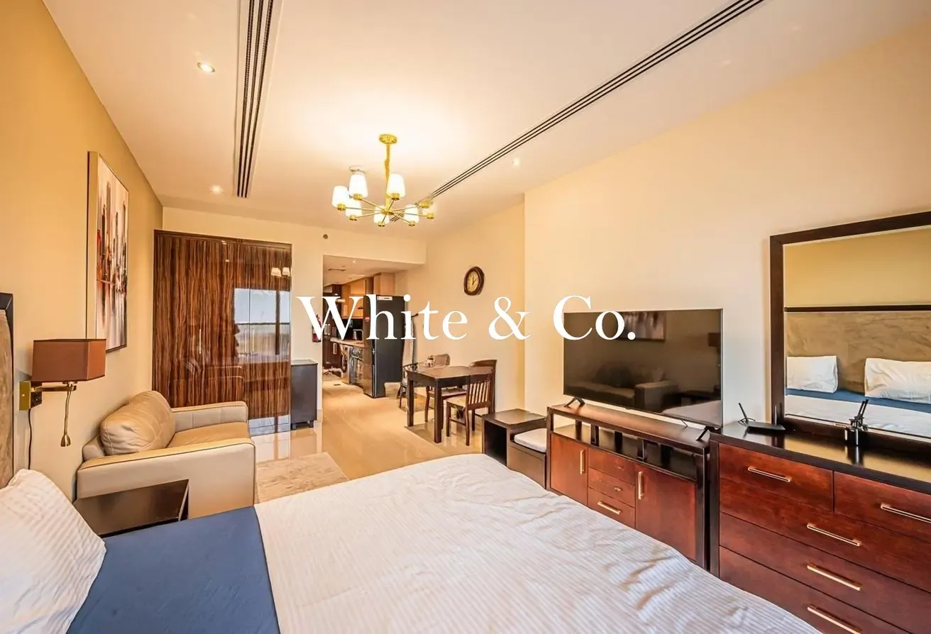 FULLY FURNISHED | CANAL VIEW | VACANT SOON