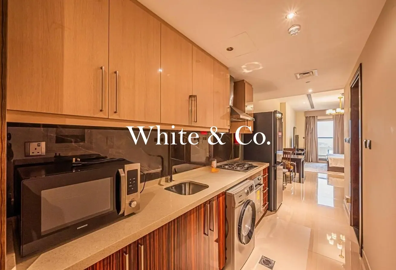 FULLY FURNISHED | CANAL VIEW | VACANT SOON