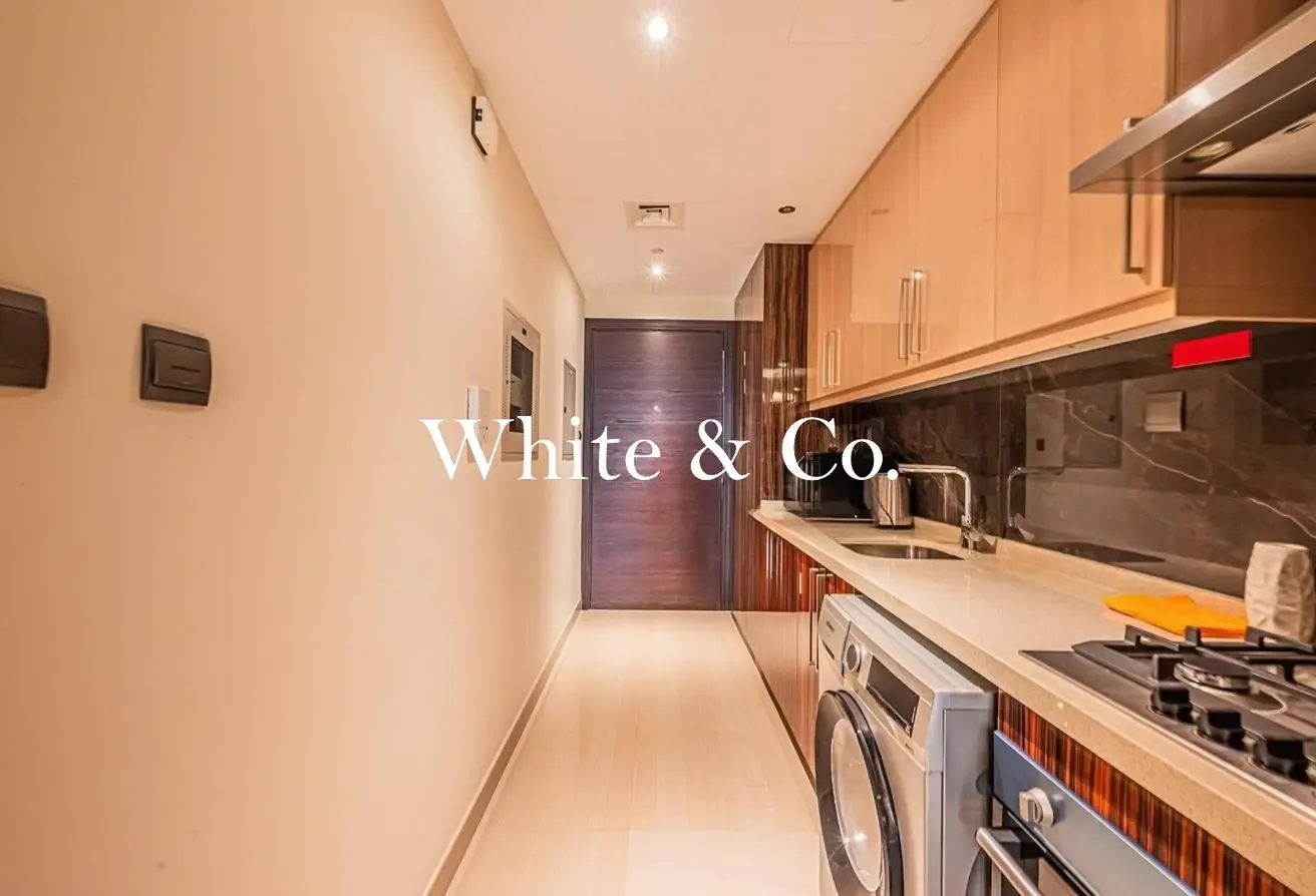 FULLY FURNISHED | CANAL VIEW | VACANT SOON