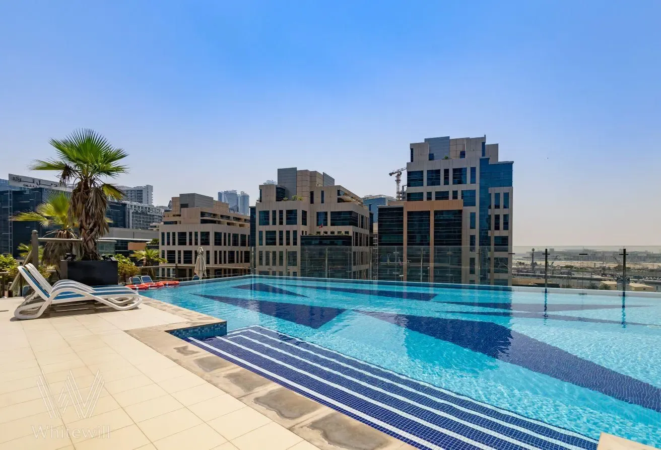 Fully Furnished and Fitted | Vacant on Transfer