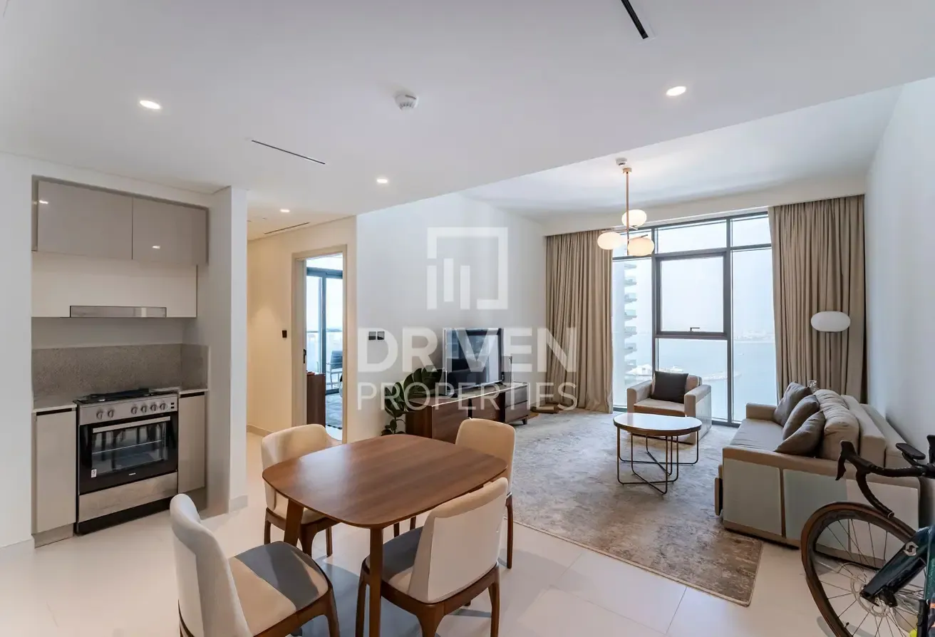 Ready to Move in | Partial Sea Views | Modern Apt
