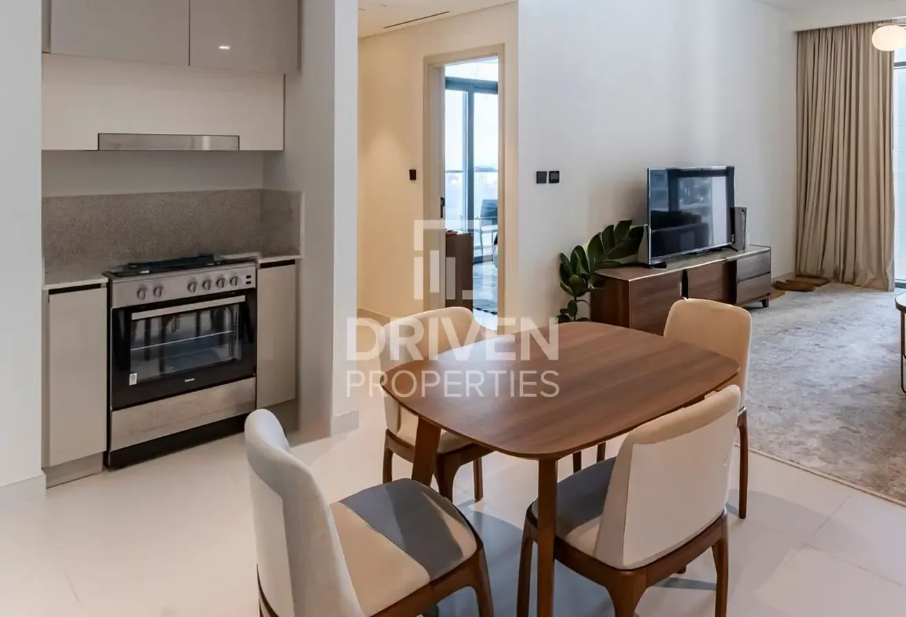 Ready to Move in | Partial Sea Views | Modern Apt