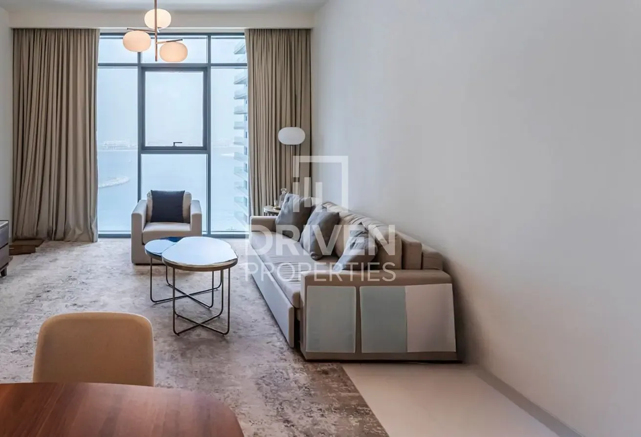Ready to Move in | Partial Sea Views | Modern Apt