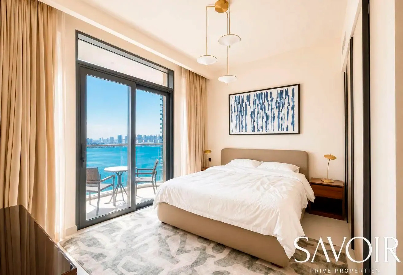Sea View / Furnished / Wheel in Suitcases