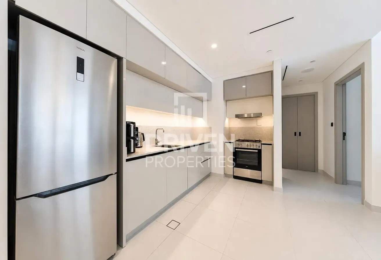 Dynamic Area  | Furnished Apt | Marina View