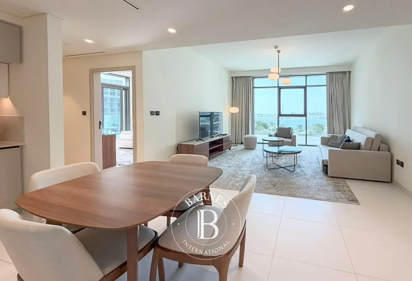 Low Floor | Vacant | Furnished