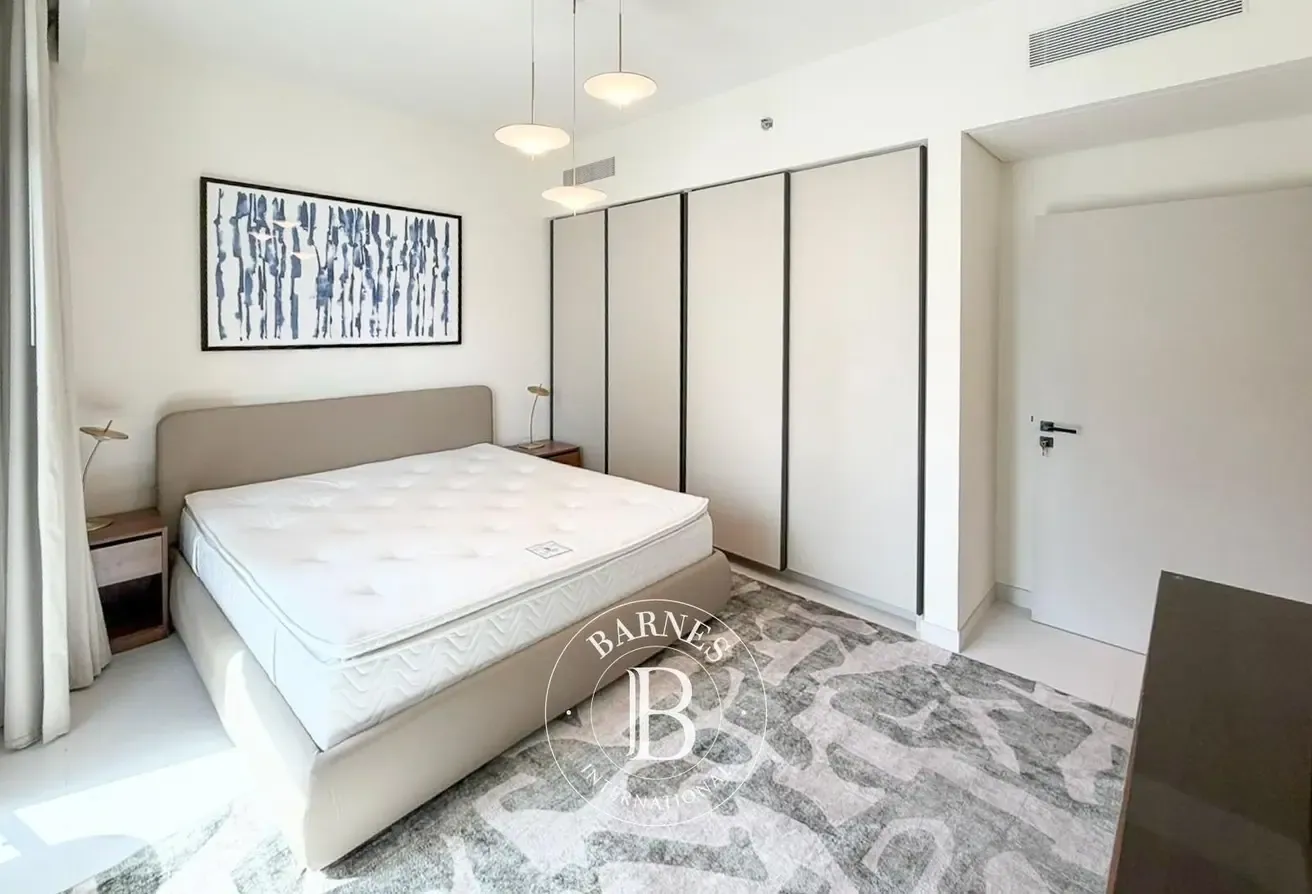 Low Floor | Vacant | Furnished