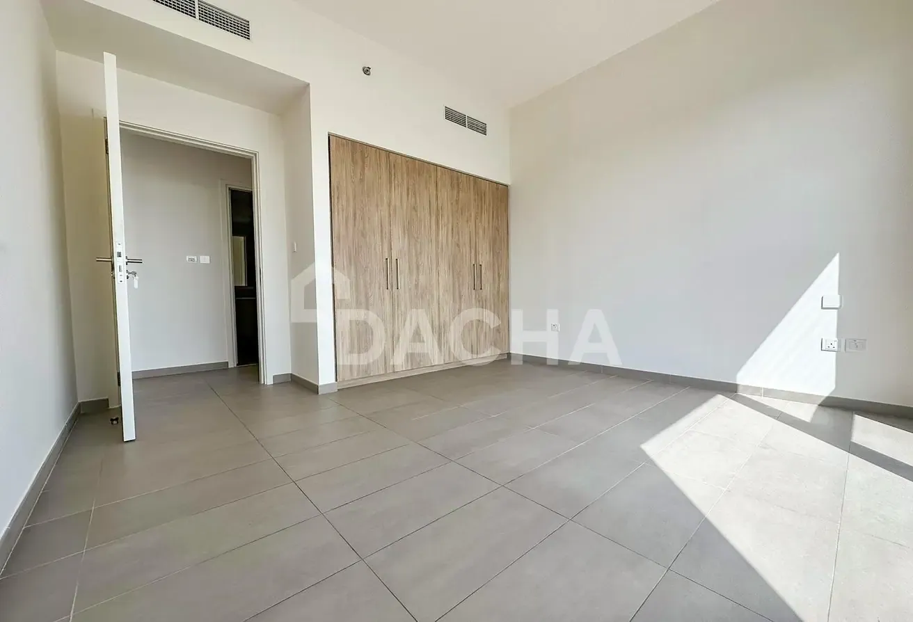 High Floor | Park View | Vacant