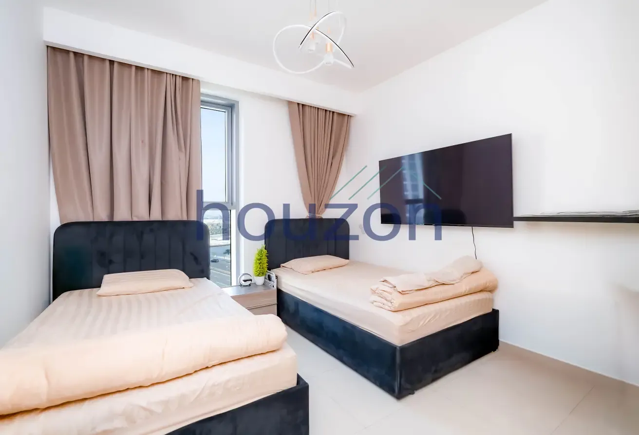 Spacious 2BR | Furnished | Vacant | Boulevard View
