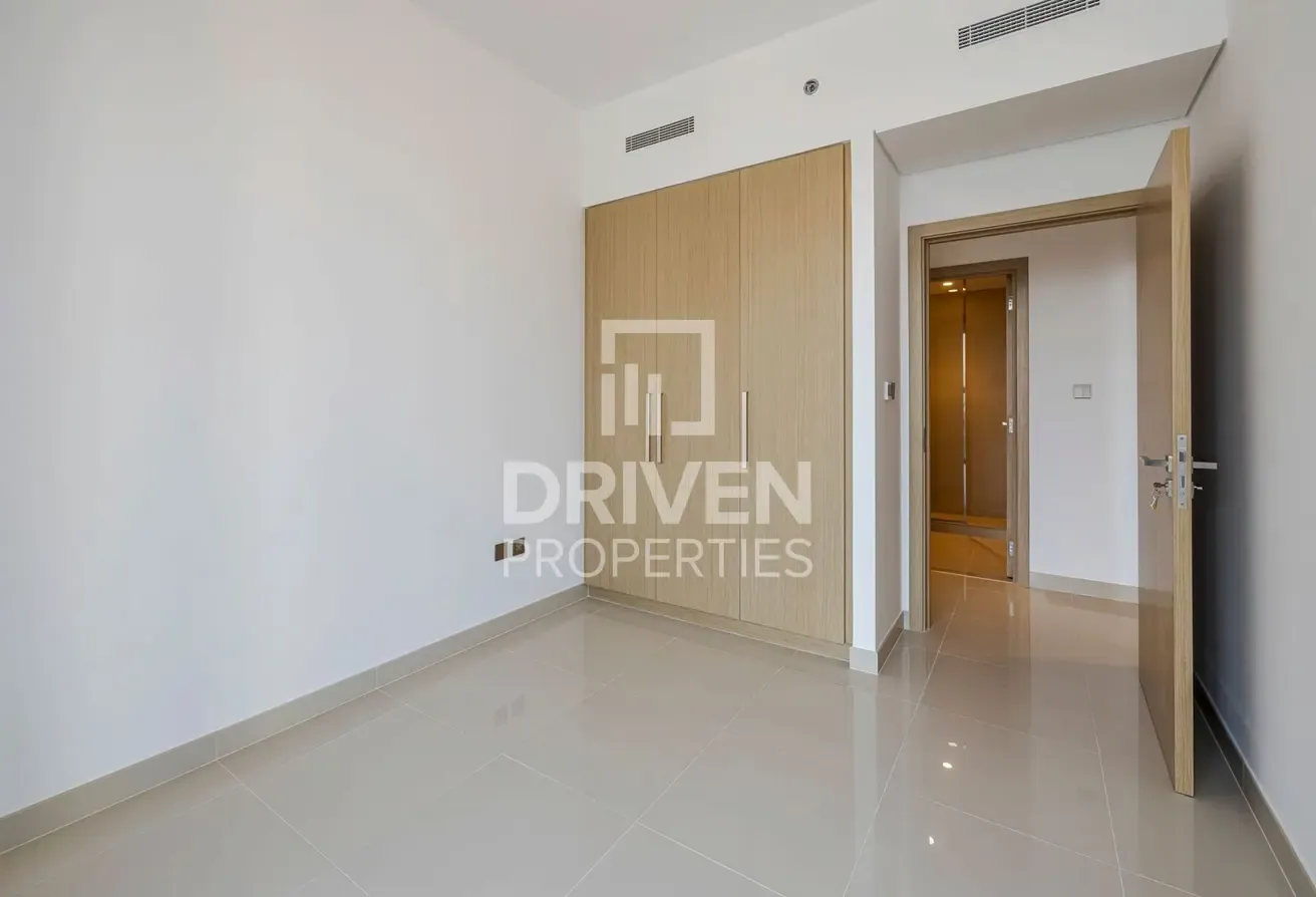 Exclusive Cozy Unit Overlooking Community Views