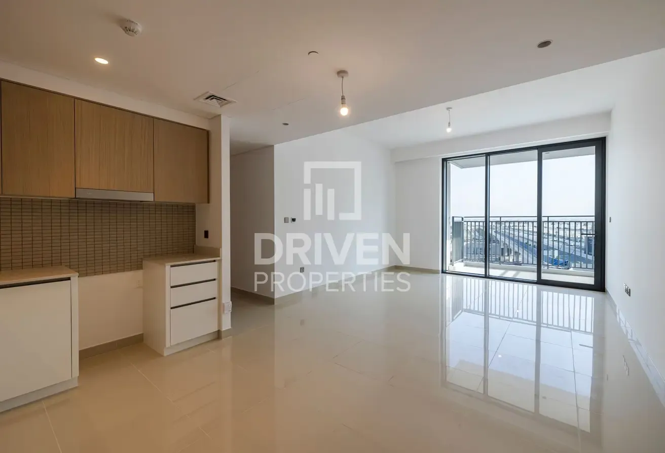Exclusive Cozy Unit Overlooking Community Views