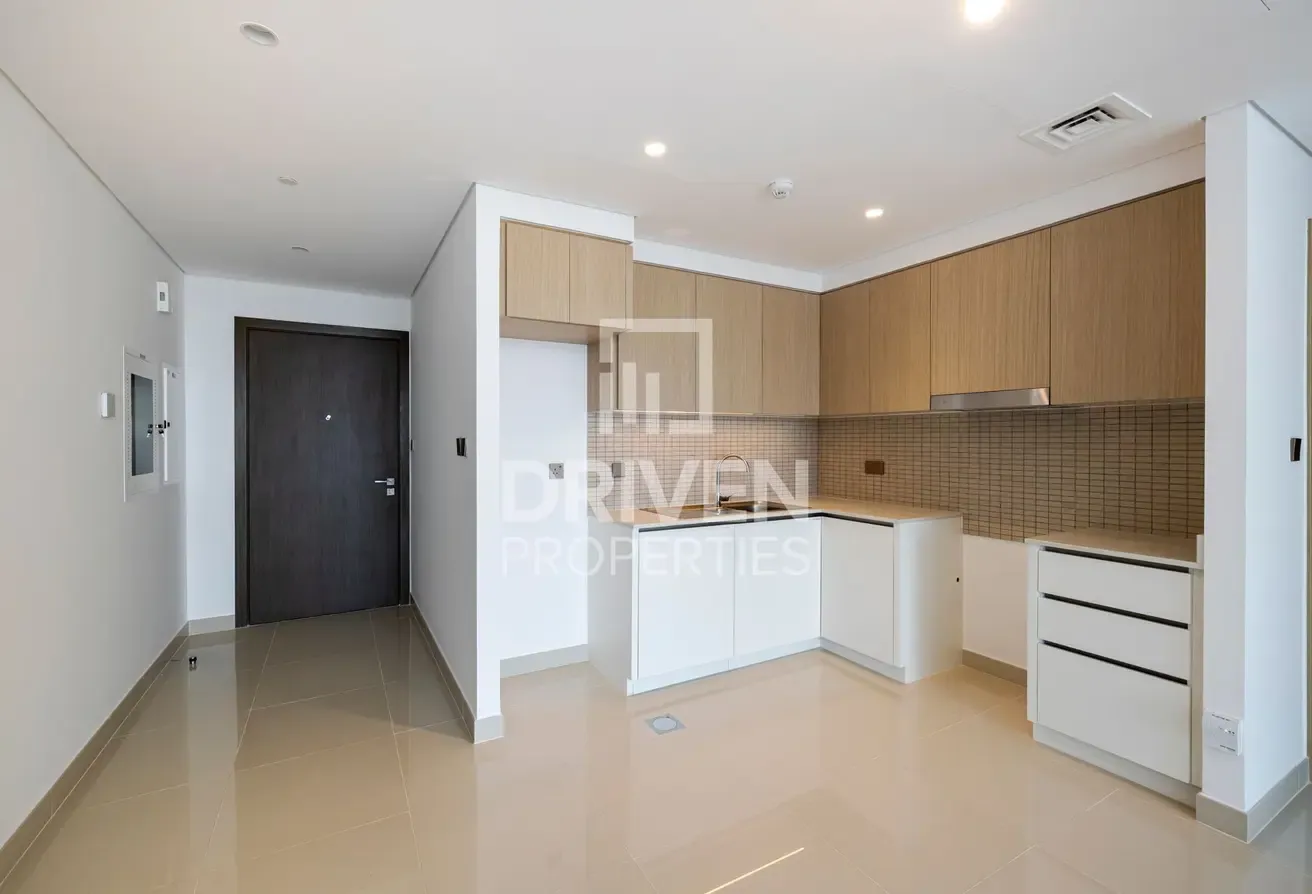 Exclusive Cozy Unit Overlooking Community Views