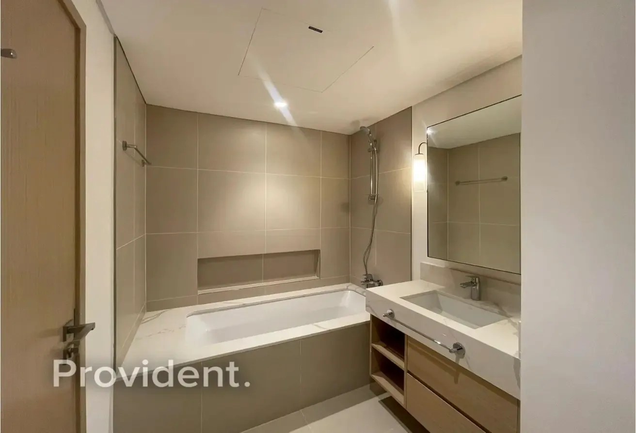 High Floor | Negotiable | Large Layout