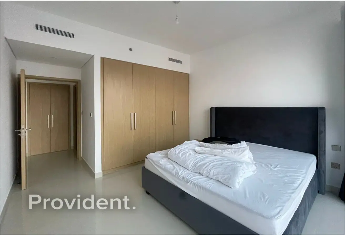 High Floor | Negotiable | Large Layout