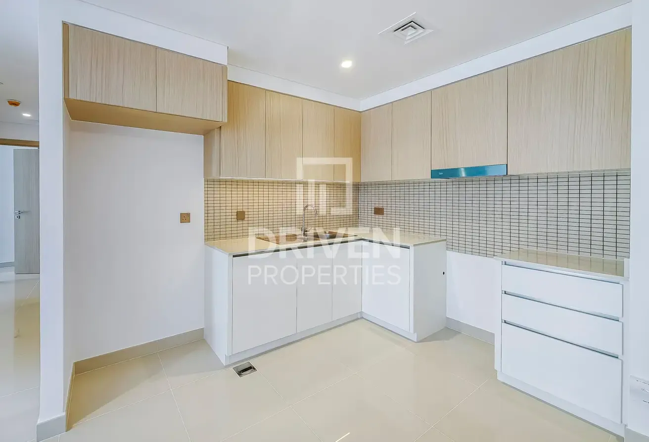Modern Unit | High Floor | Garden and Sea View