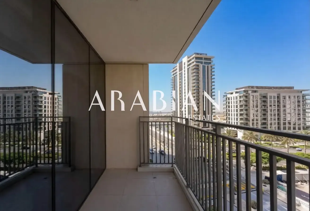 Burj Khalifa View | Vacant | Large Layout