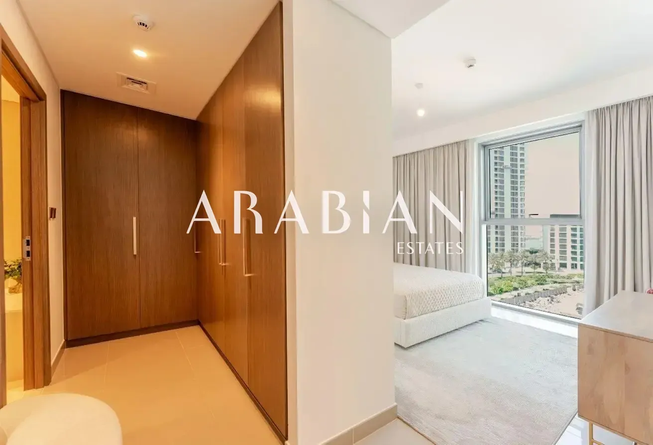 Burj Khalifa View | Vacant | Large Layout