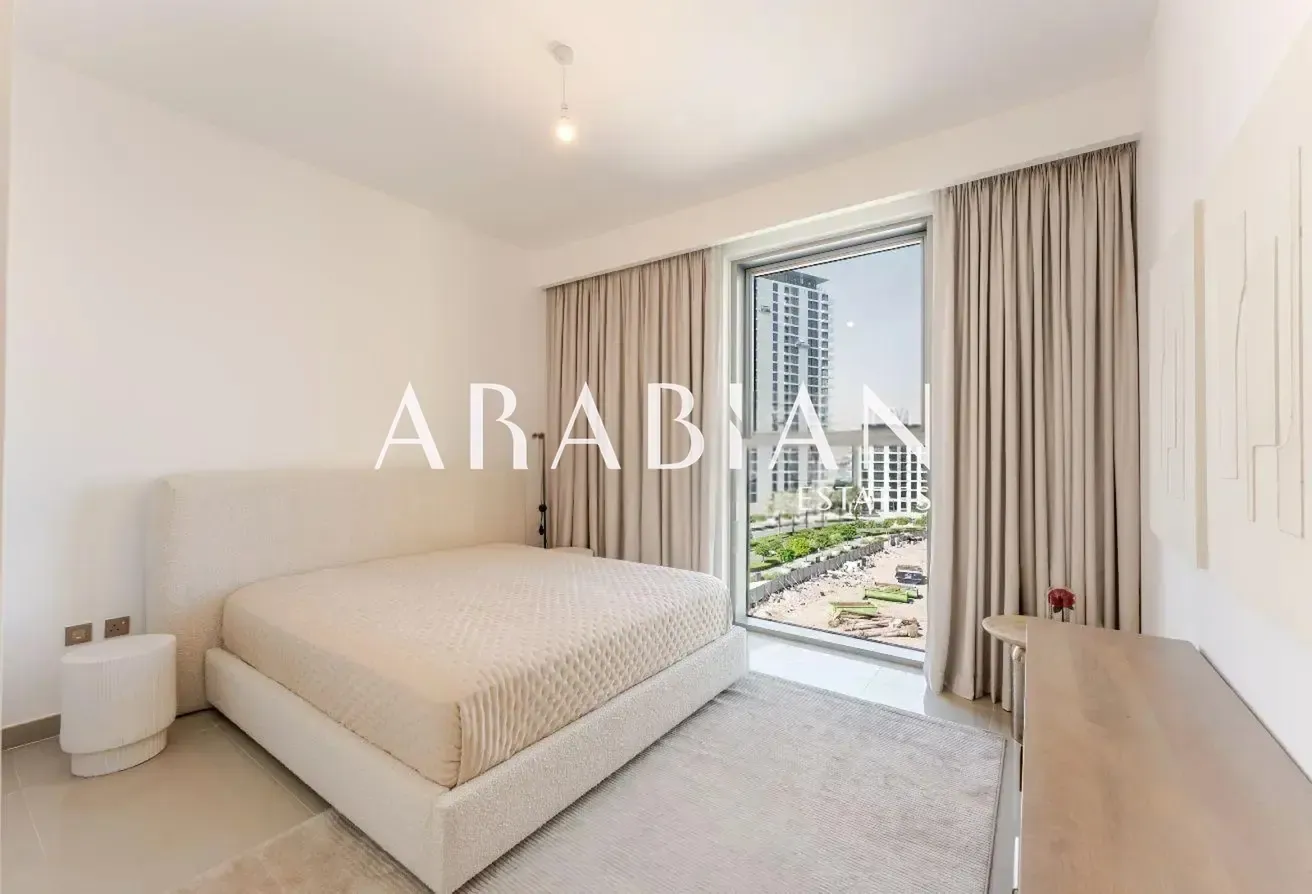 Burj Khalifa View | Vacant | Large Layout