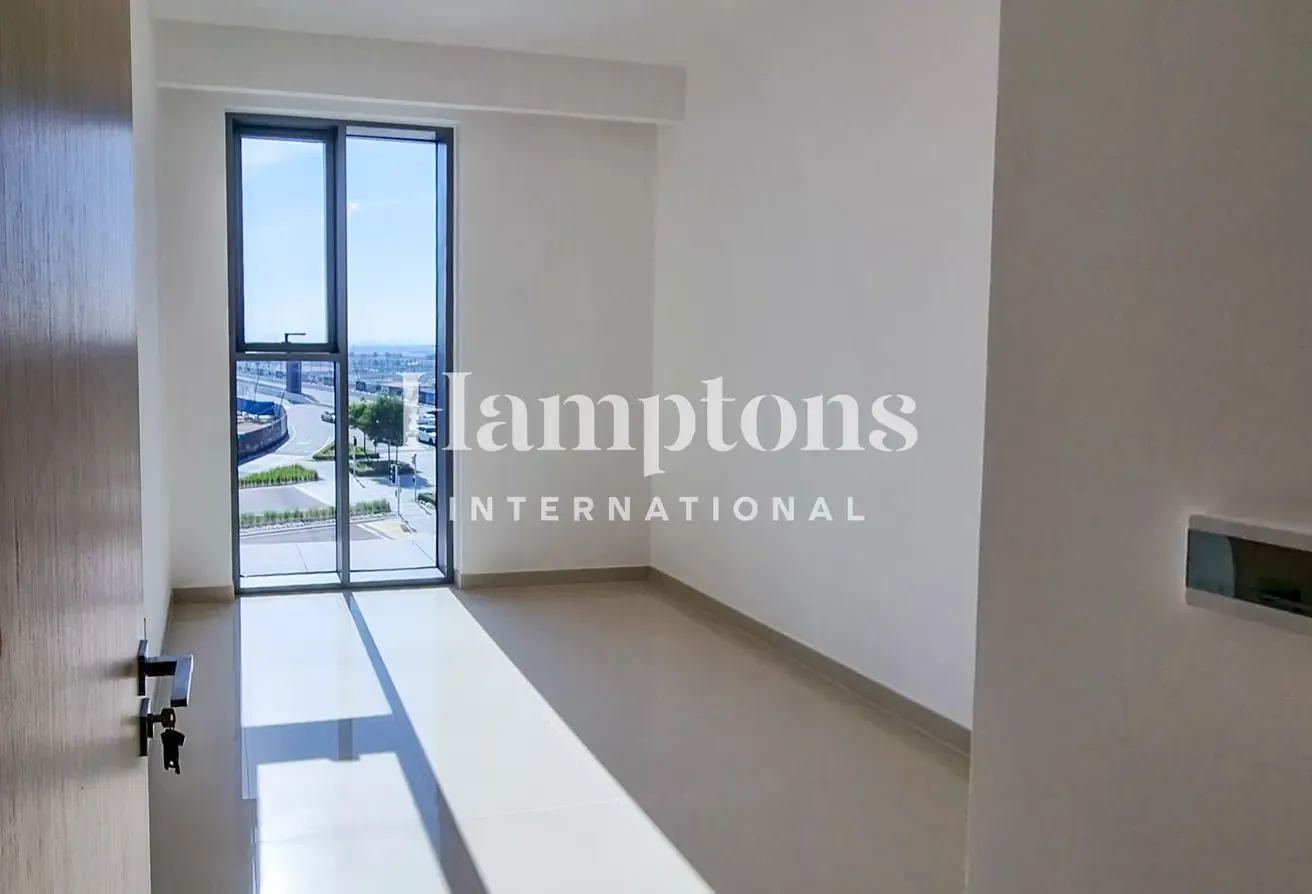 Summer Deal  |  Rented  |  Low Floor