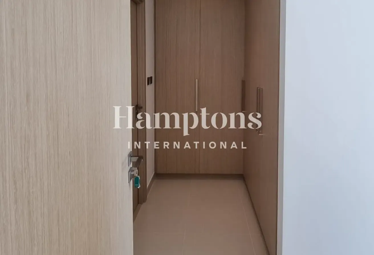 Summer Deal  |  Rented  |  Low Floor