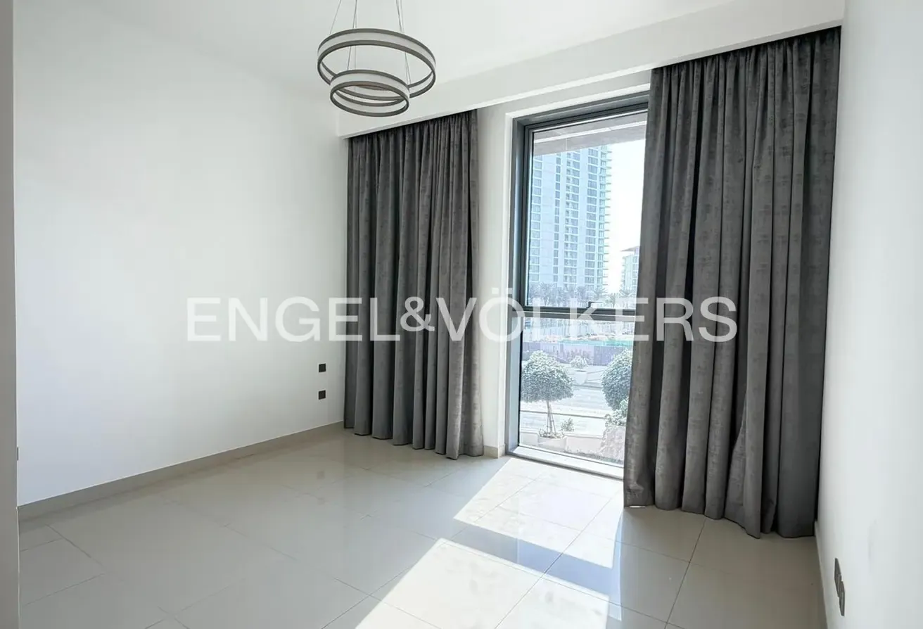 Low Floor | Motivated Seller | Vacant