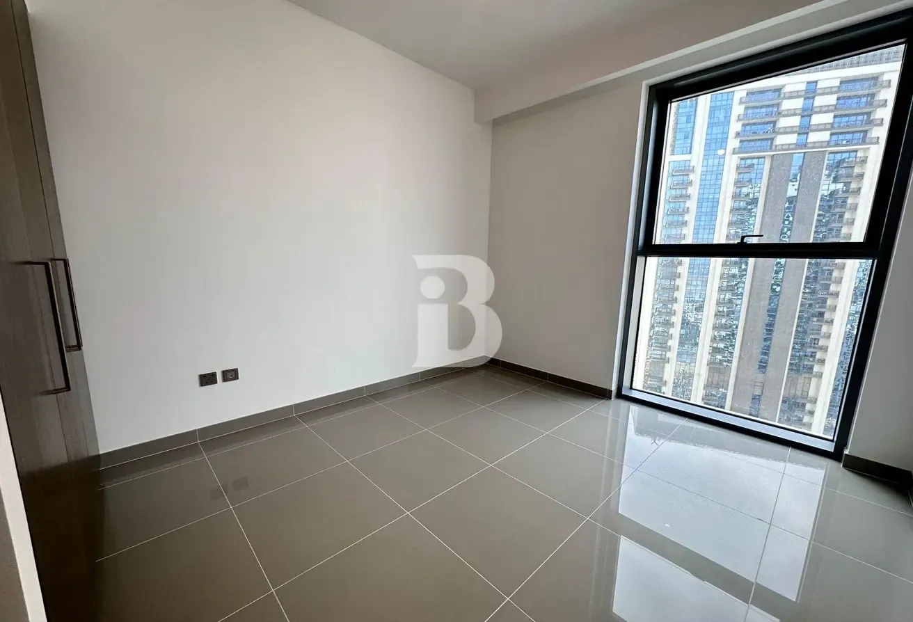 PARK & PARTIAL SEA VIEW | VOT | HIGH FLOOR