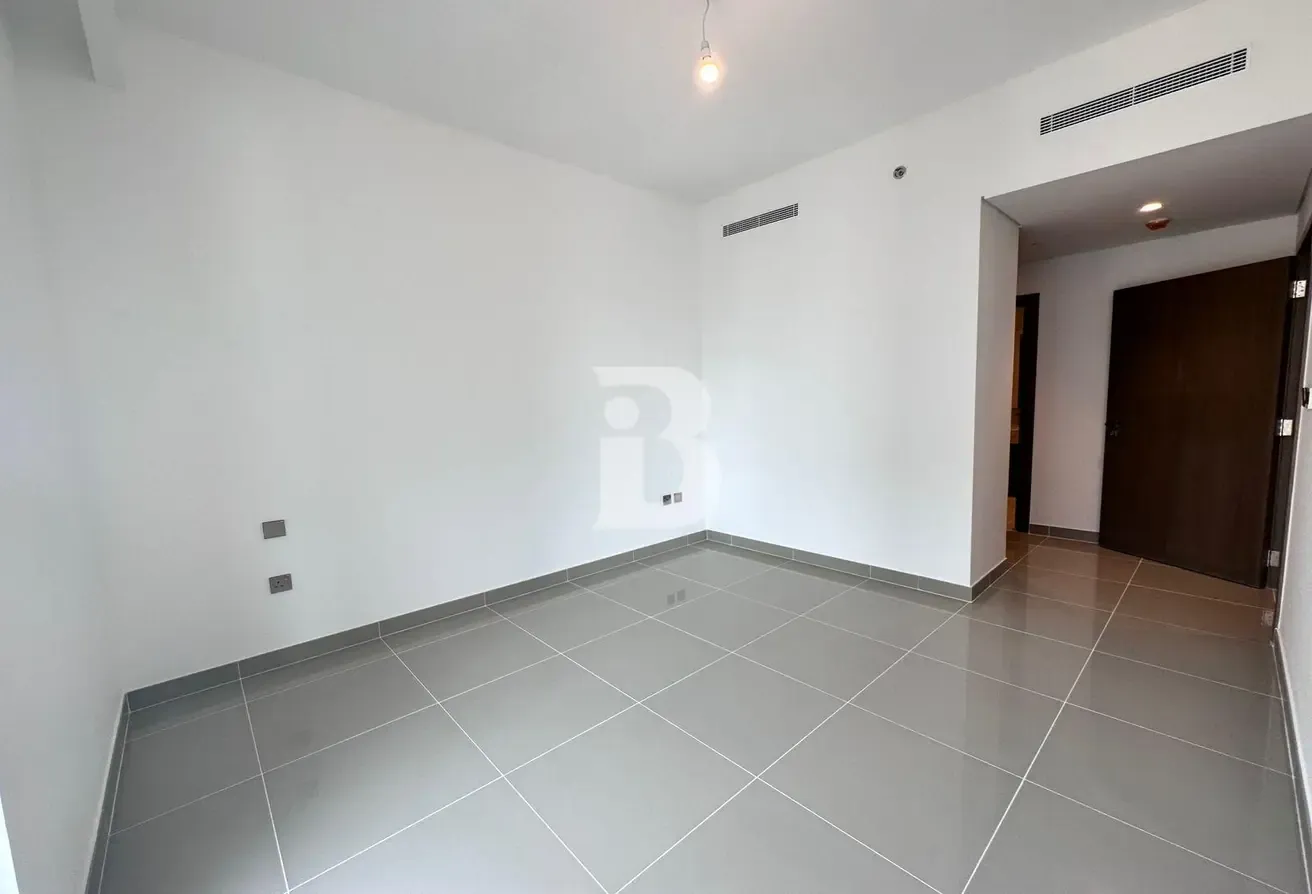 PARK & PARTIAL SEA VIEW | VOT | HIGH FLOOR