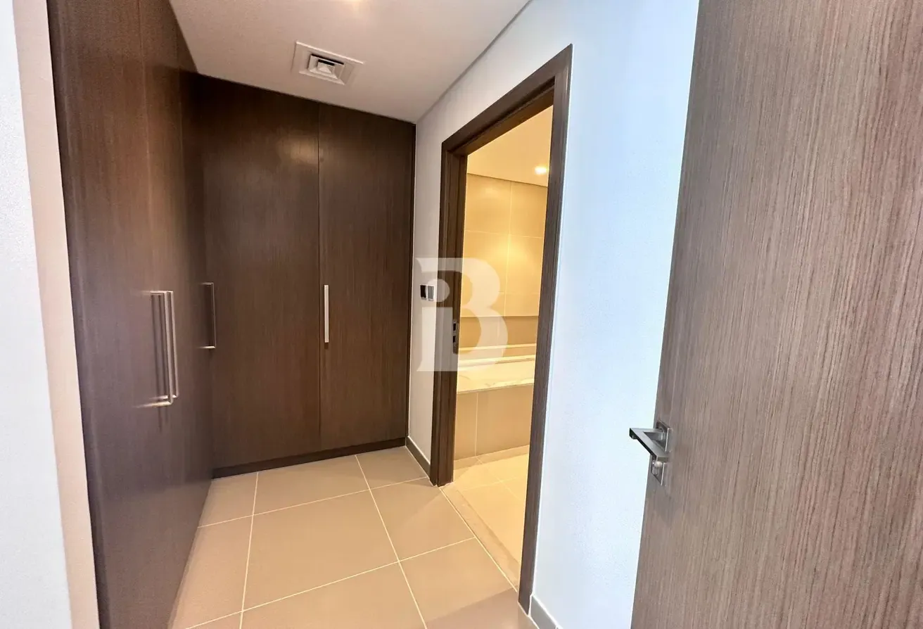 PARK & PARTIAL SEA VIEW | VOT | HIGH FLOOR