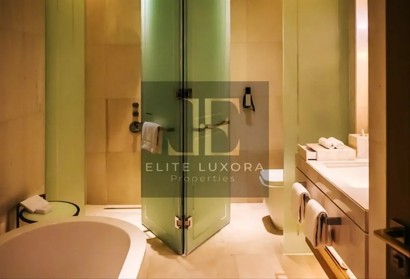 Mid Floor | Direct Beach Access | Luxury Furnished