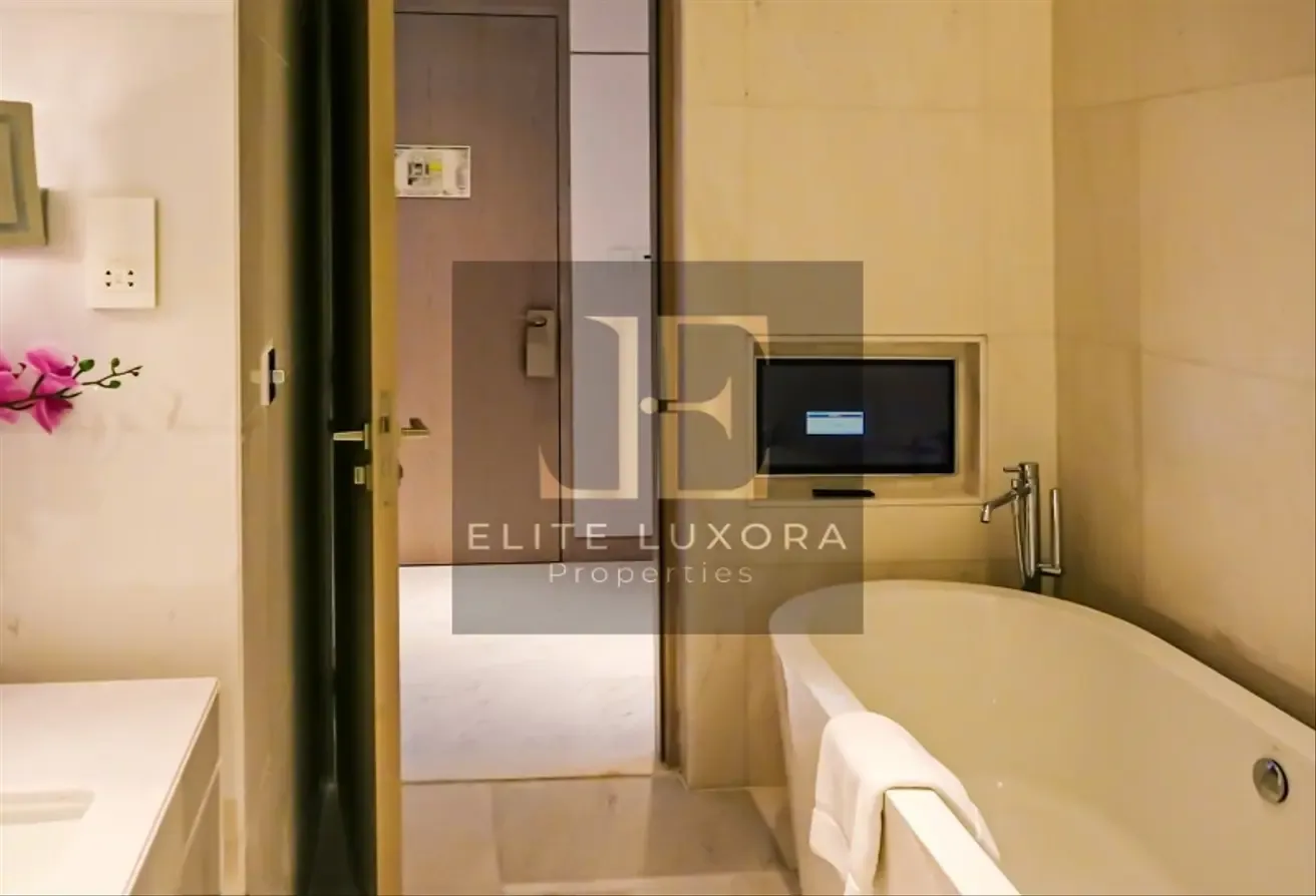 Mid Floor | Direct Beach Access | Luxury Furnished