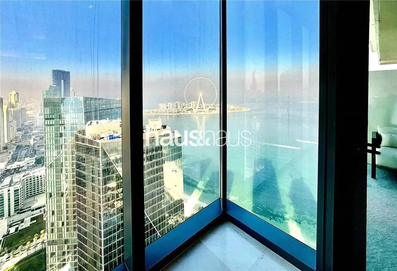 Private Pool | Large Layout | High Floor | Vacant